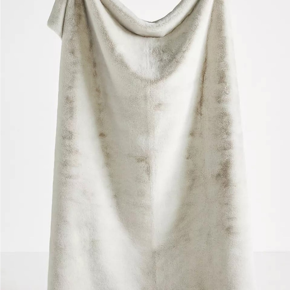 NWT Anthropologie Faux Fur Throw Blanket